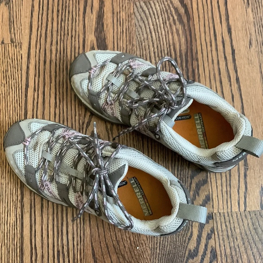 Womens Merrell Hiking Shoes - Picture 3 of 7
